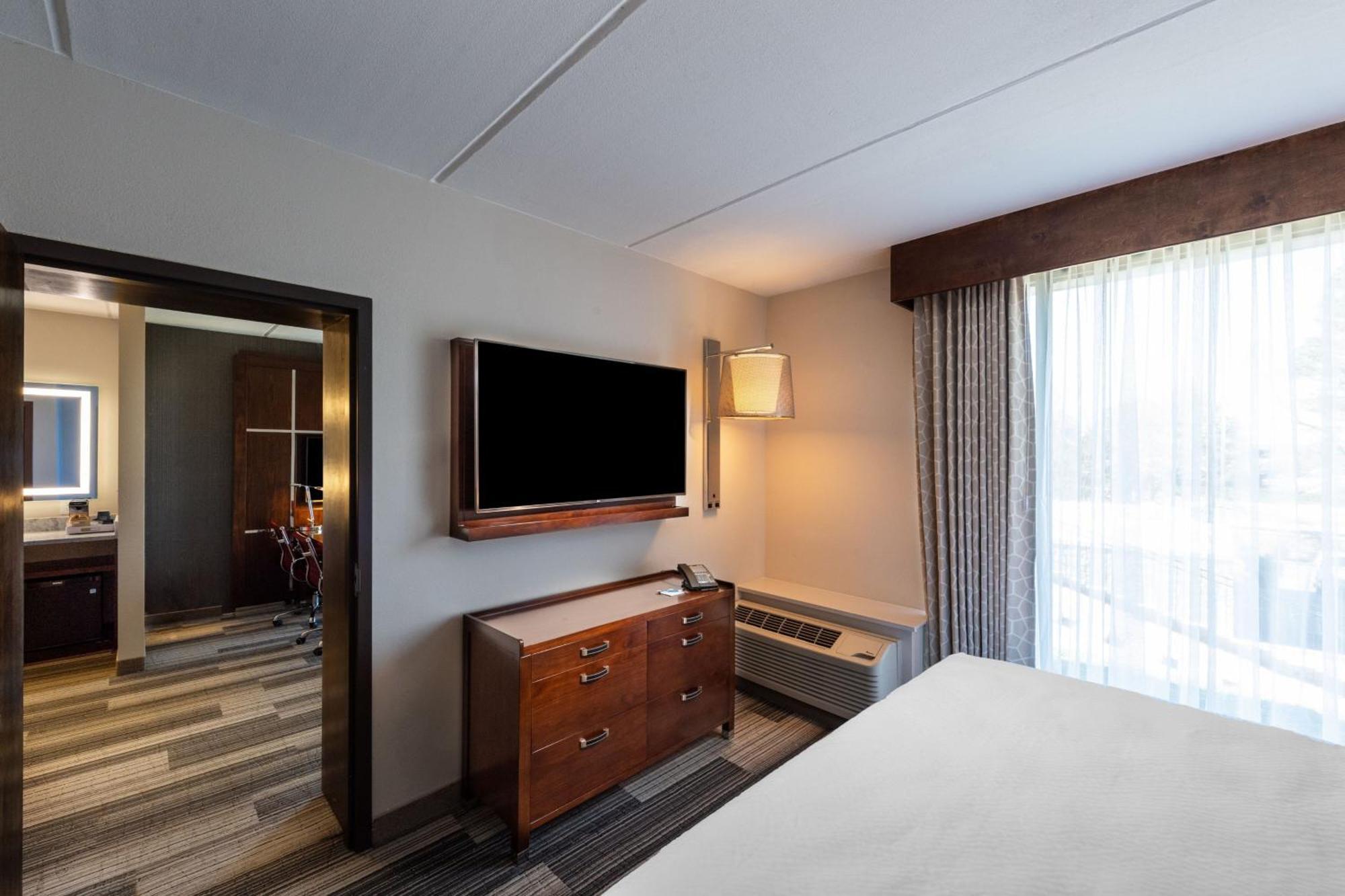 โฟร์ พอยต์ บาย เชอราตัน แอตแลนตา แอร์พอร์ต เวสต์ Hotel คอลเลจพาร์ค ภายนอก รูปภาพ